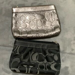 Pair of wristlets